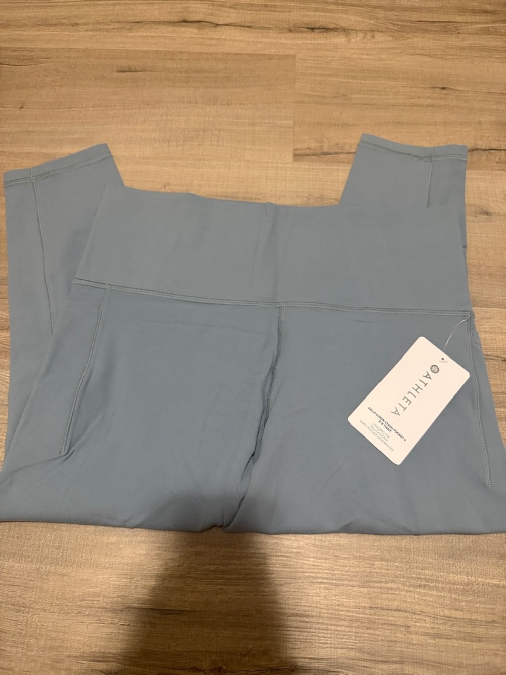 NWT Athleta Salutation Stash Pocket II 7/8 Legging - Seafoam Color